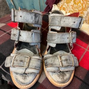 Freebird Caprice Slides Low Block Heel Leather Buckle Gray Sandals Size 9